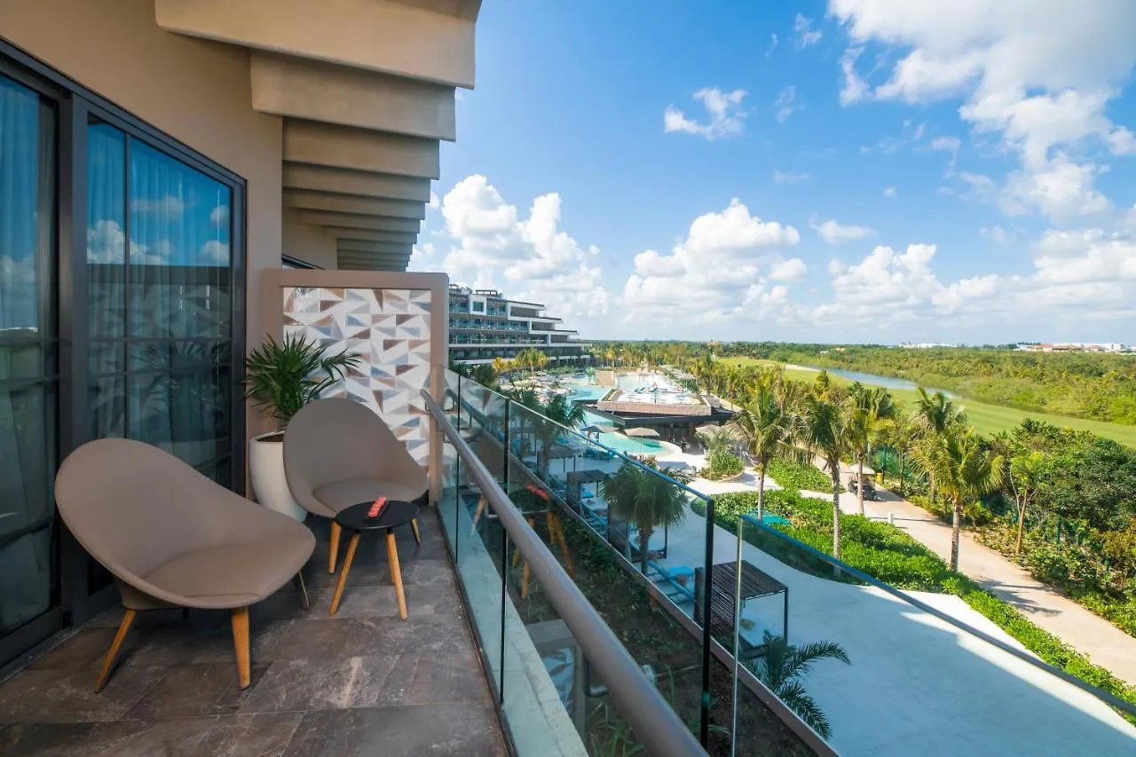 Estudio Playa Mujeres Cancun Meksika