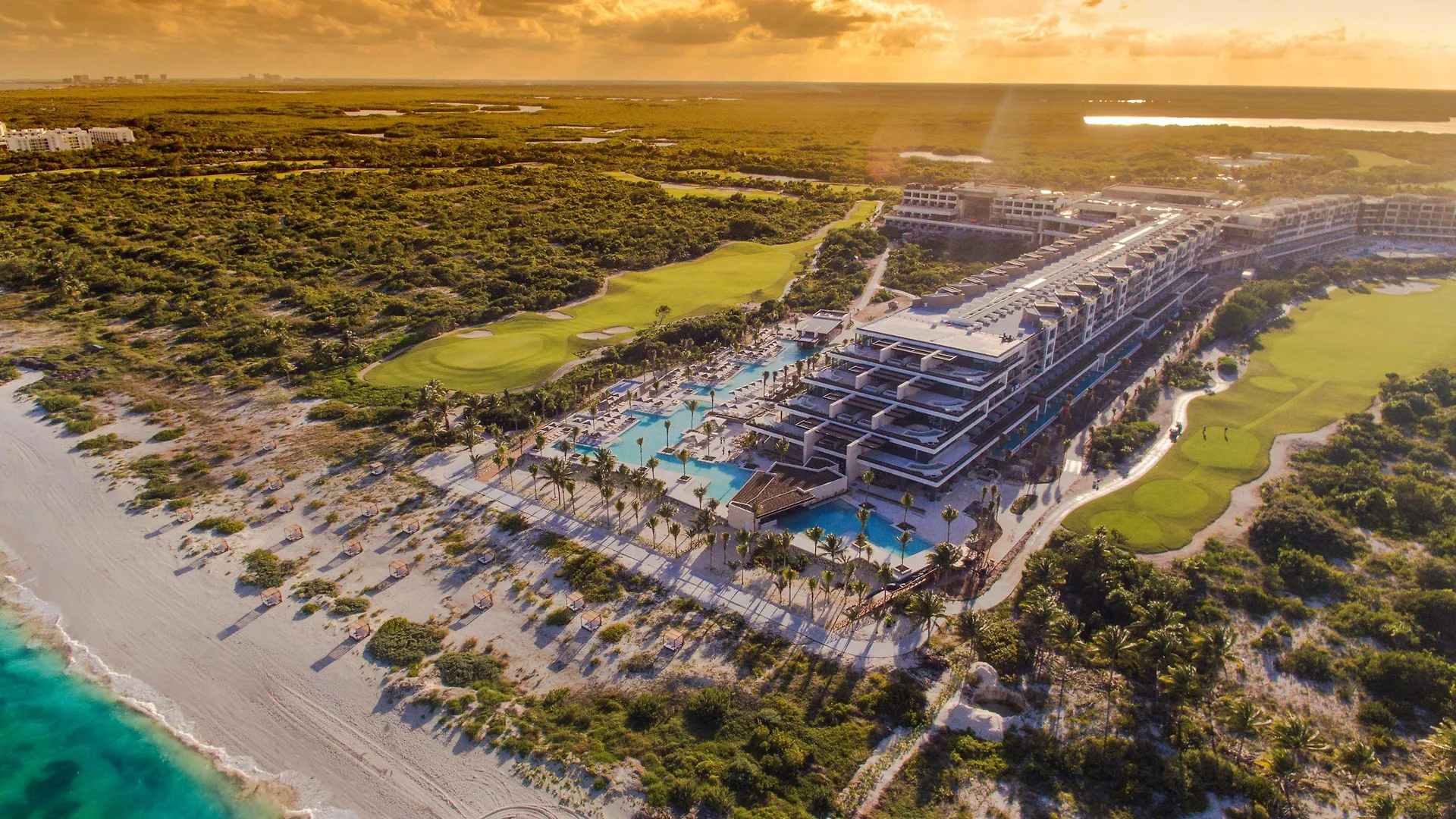 Estudio Playa Mujeres Cancun Resort