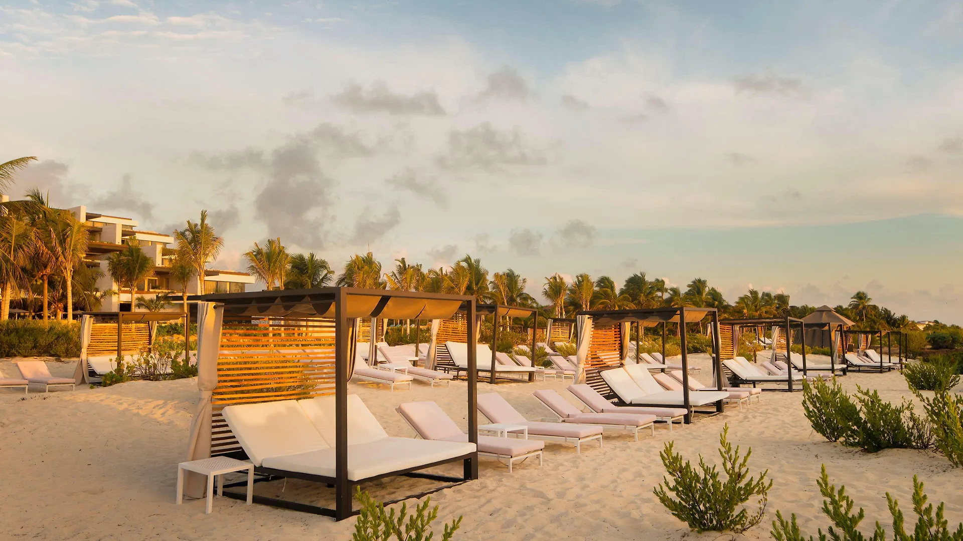 Estudio Playa Mujeres Cancun 5*,