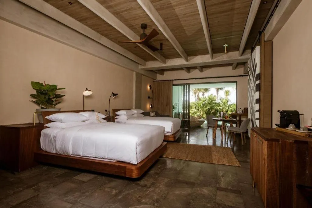Estudio Playa Mujeres Cancun 5*,